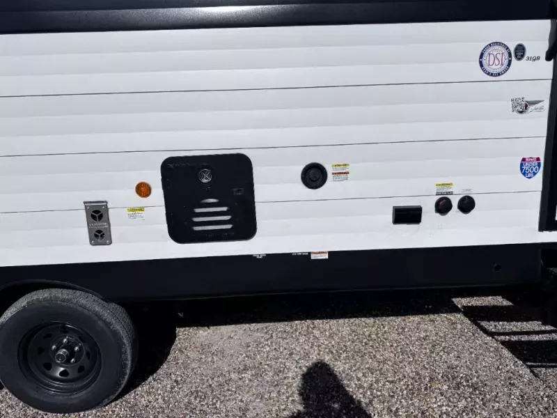 new Travel Trailers Shasta Shasta for sale, in Slaton, TX Thumbnail 11