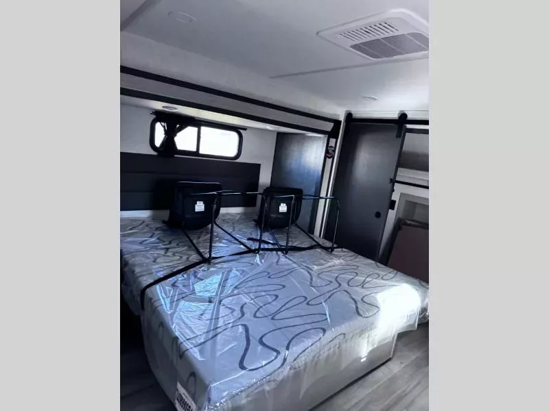 new Fifth Wheel Trailers Forest River Wildcat for sale, in Slaton, TX Thumbnail 28