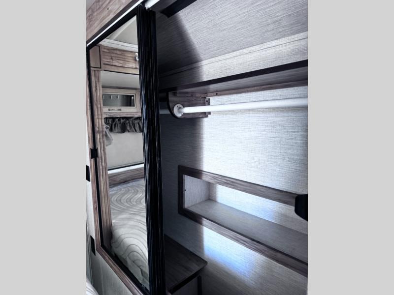 used Travel Trailers Palomino SolAire Ultra Lite for sale, in Slaton, TX Thumbnail 34