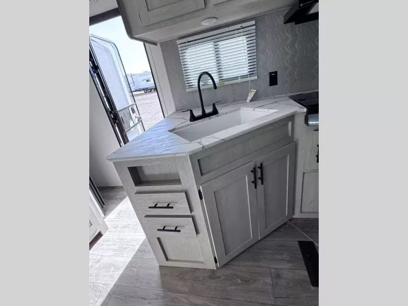 new Travel Trailers Shasta Shasta for sale, in Slaton, TX Thumbnail 16