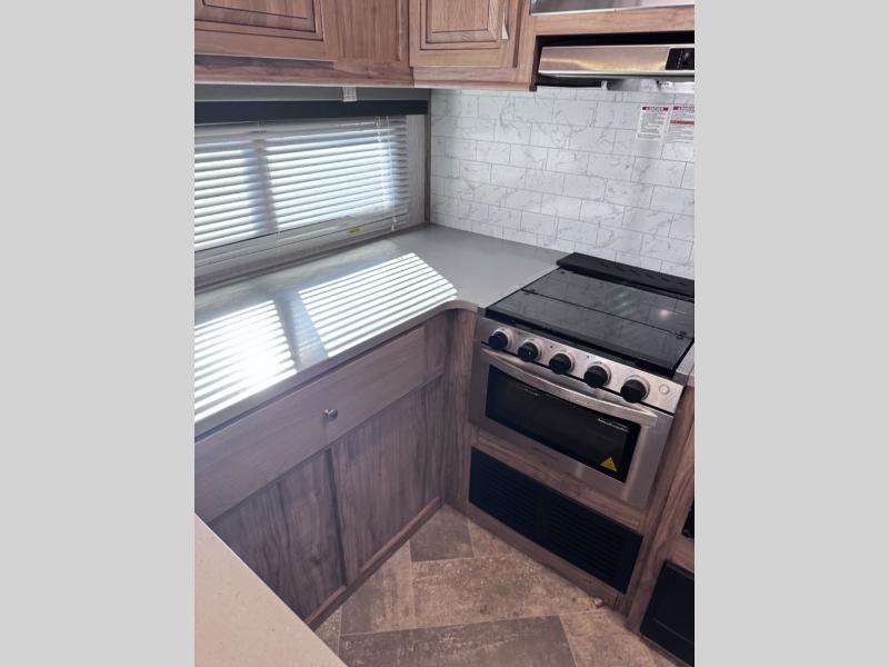 used Travel Trailers Palomino SolAire Ultra Lite for sale, in Slaton, TX Thumbnail 18