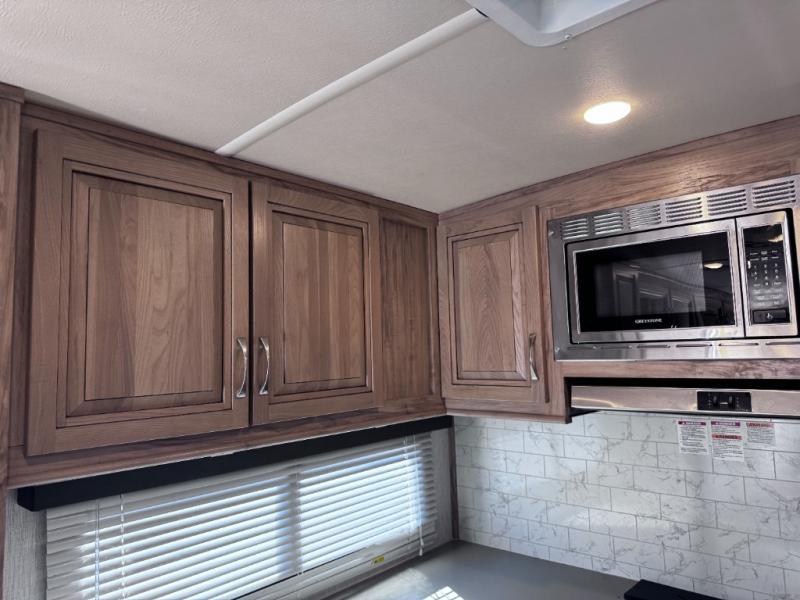 used Travel Trailers Palomino SolAire Ultra Lite for sale, in Slaton, TX Thumbnail 19