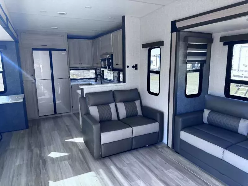 new Fifth Wheel Trailers Forest River Wildcat for sale, in Slaton, TX Thumbnail 10