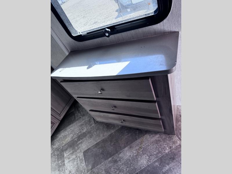 used Travel Trailers Palomino SolAire Ultra Lite for sale, in Slaton, TX Thumbnail 31