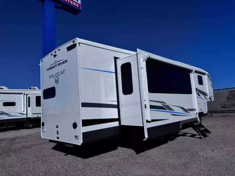 new Fifth Wheel Trailers Forest River Wildcat for sale, in Slaton, TX Thumbnail 9