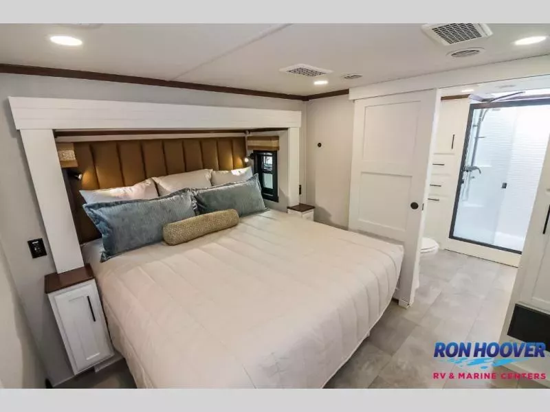 new Fifth Wheel Trailers Forest River RiverStone for sale, in Slaton, TX Thumbnail 16