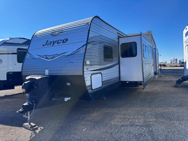 used Travel Trailers Jayco Jay Flight for sale, in Slaton, TX Thumbnail 4