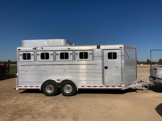 1998 4-Star Trailers 4H BP Horse Trailer 1998 4-Star Trailers 4H BP Horse Trailer