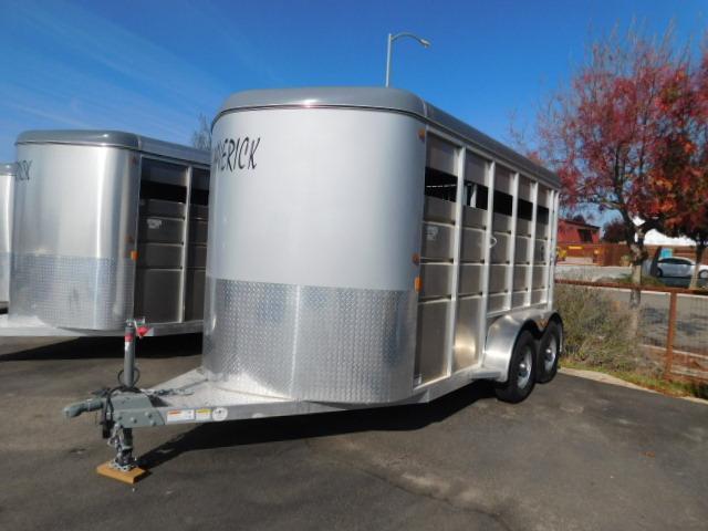 2022 Maverick Lite 2H Horse Trailer Double Doors 2022 Maverick Lite 2H Horse Trailer Double Doors