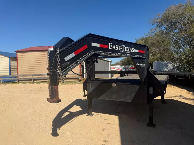 2024 East Texas Trailers 32' GOOSENECK Flatbed Trailer