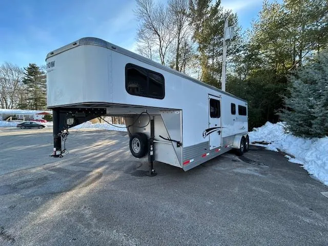 used Horse Trailers Shadow Trailers  for sale, in North Scituate, RI Thumbnail 3