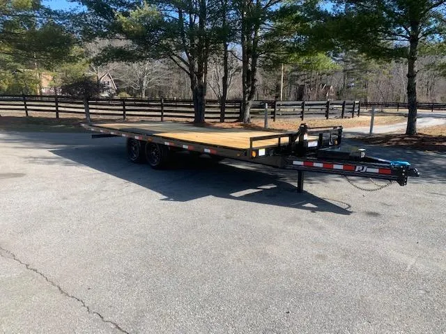 2026 PJ Trailers 22' DECKOVER TILT