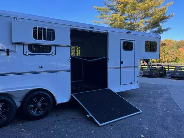 new Horse Trailers Sundowner Trailers  for sale, in North Scituate, RI Thumbnail 18