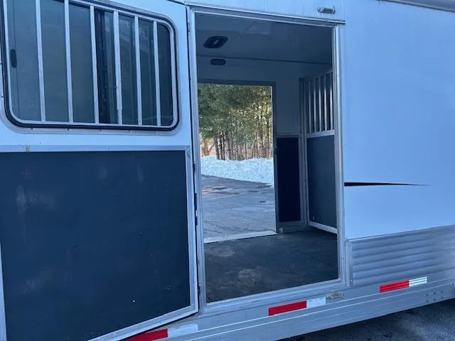 used Horse Trailers Shadow Trailers  for sale, in North Scituate, RI Thumbnail 9