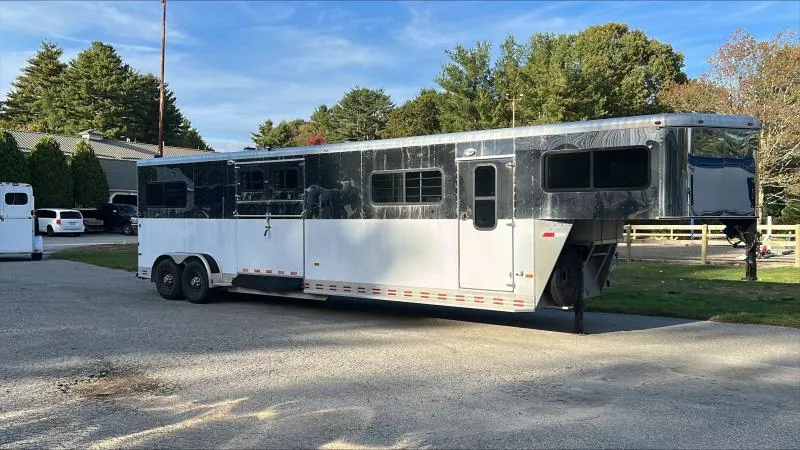 used Horse Trailers Sundowner Trailers  for sale, in North Scituate, RI image-0