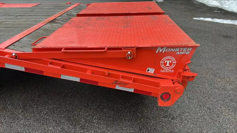 used Equipment / Flatbed Trailers PJ Trailers  for sale, in North Scituate, RI Thumbnail 9