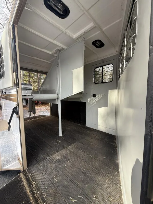 used Horse Trailers Hawk Trailers  for sale, in North Scituate, RI Thumbnail 12
