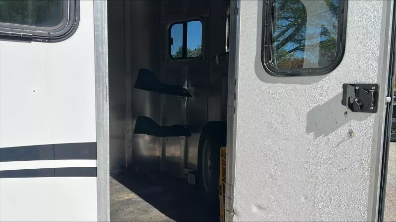 used Horse Trailers Other  for sale, in North Scituate, RI Thumbnail 6