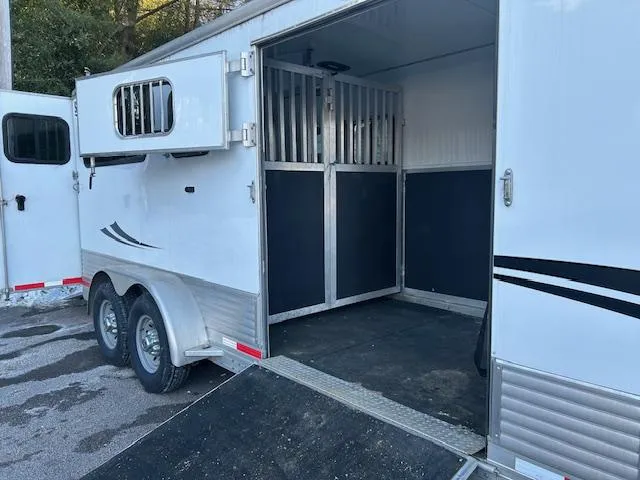 used Horse Trailers Shadow Trailers  for sale, in North Scituate, RI Thumbnail 11
