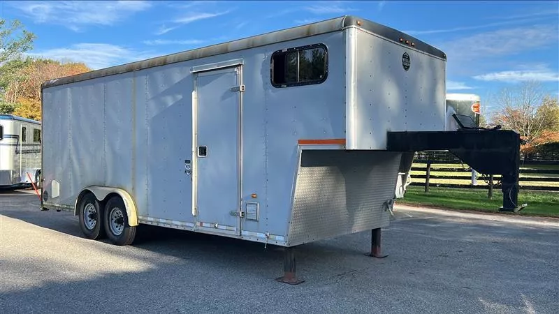 1997 Wells Cargo 29' GN CARHAULER