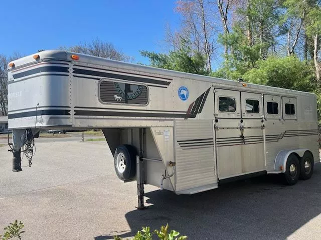 used Horse Trailers Sundowner Trailers  for sale, in North Scituate, RI Thumbnail 3