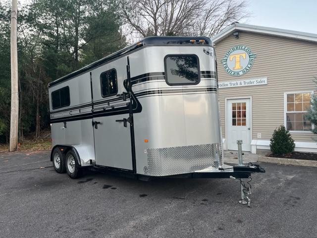 2022 Hawk 2 Horse Bp Walk Thru With Side Ramp 2022 Hawk 2 Horse Bp Walk Thru With Side Ramp