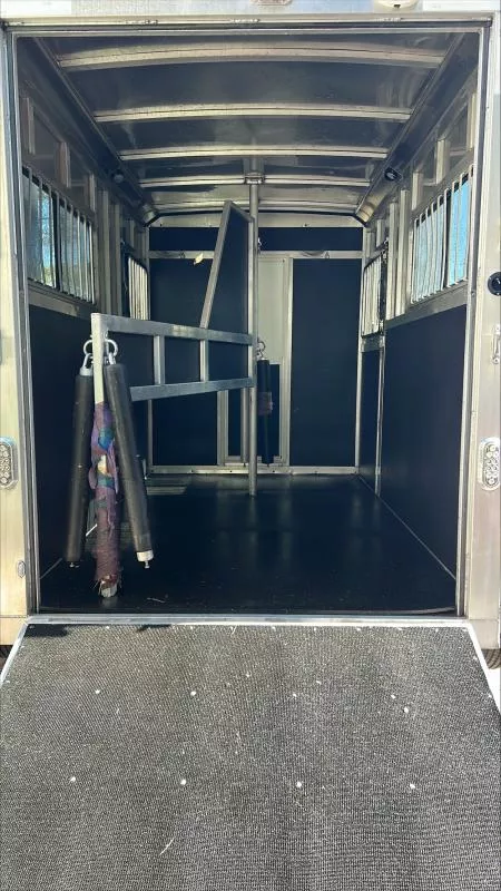 used Horse Trailers Shadow Trailers  for sale, in North Scituate, RI Thumbnail 4