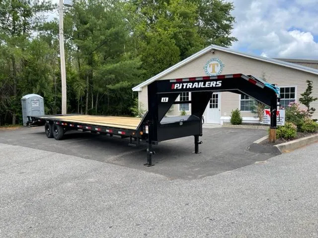 2026 Pj 30' Low-pro Flatdeck With Singles