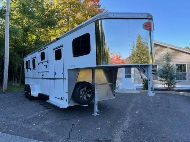 2026 Sundowner Trailers CHARTER 2H GN TR SE 2 PLUS 1