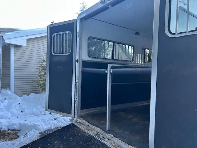 used Horse Trailers Shadow Trailers  for sale, in North Scituate, RI Thumbnail 13