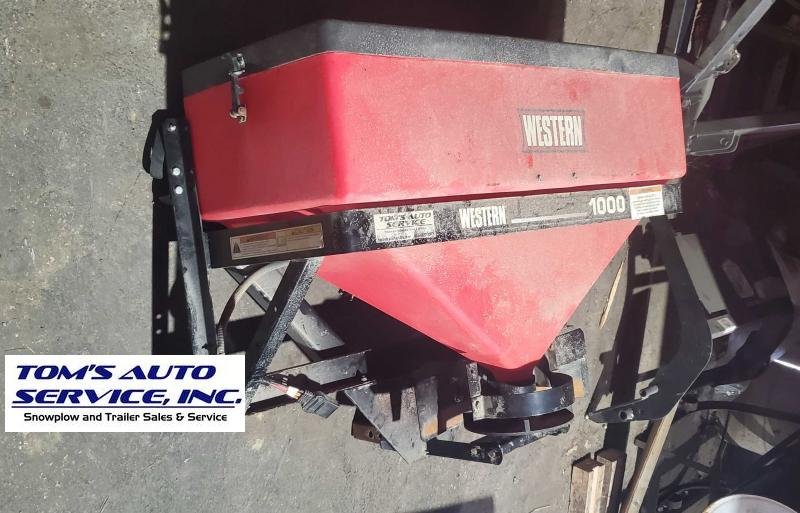 2017 Western MODEL 1000 Salt Spreader 2017 Western MODEL 1000 Salt Spreader