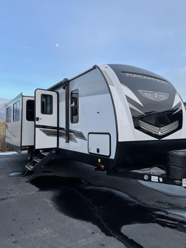 2021 Cruiser Radiance 32 'Camp Trailer/ RV 2021 Cruiser Radiance 32 'Camp Trailer/ RV