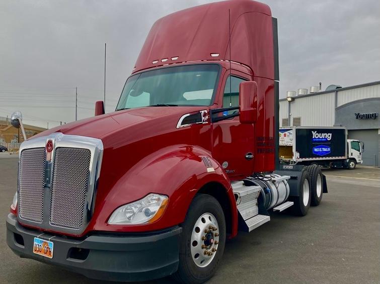 USED 2017 Kenworth Day Cab Tractor Truck LOW MILES On Special USED 2017 Kenworth Day Cab Tractor Truck LOW MILES On Special