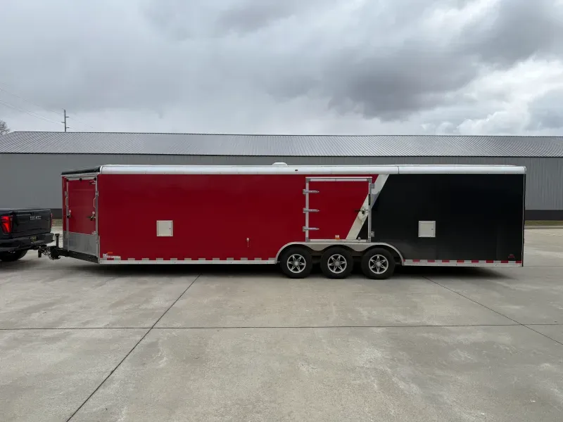 35' x 8.5' Enclosed Trailer / Car Hauler