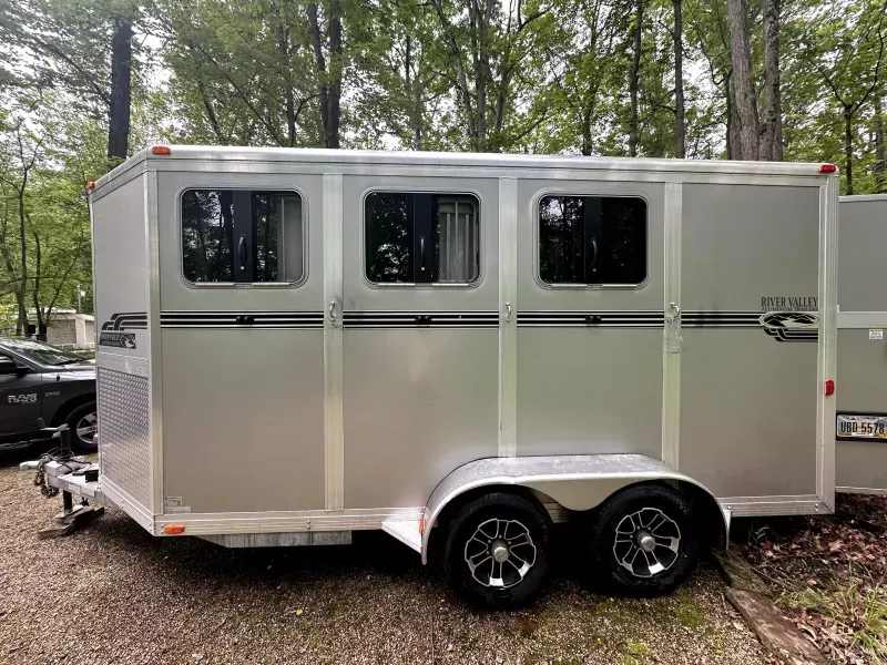 used Horse Trailers River Valley  for sale, in Westerville, OH Thumbnail 2