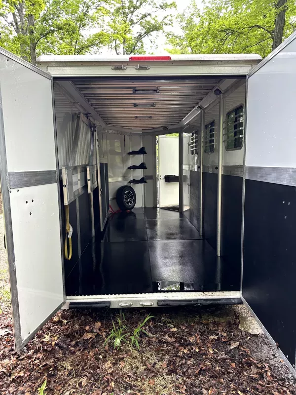 used Horse Trailers River Valley  for sale, in Westerville, OH Thumbnail 7