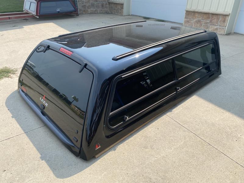 5 - LEER 100XR 6.75FT TRUCK TOPPER (08-16 SUPER DUTY W/ STEP) 5 - LEER 100XR 6.75FT TRUCK TOPPER (08-16 SUPER DUTY W/ STEP)