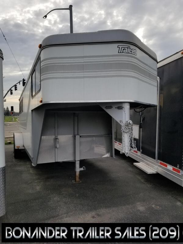3 Horse Gooseneck Trailer 3 Horse Gooseneck Trailer