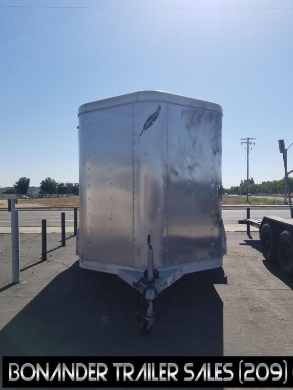 2001 Featherlite 8407-3700 Enclosed Horse Trailer 2001 Featherlite 8407-3700 Enclosed Horse Trailer