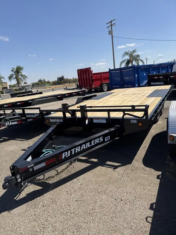 2026 PJ Trailers F8 Car Hauler