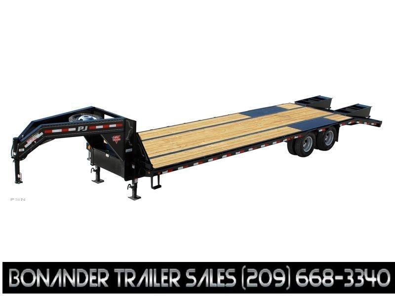 2022 PJ Trailers 32' Low-Pro Flatdeck with Duals (LD) Flatbed Trailer 2022 PJ Trailers 32' Low-Pro Flatdeck with Duals (LD) Flatbed Trailer