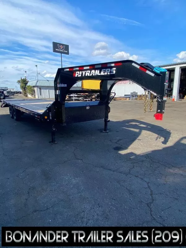 2025 PJ Trailers LS Equipment Trailer