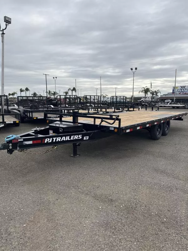 2026 PJ Trailers T8 Equipment Trailer
