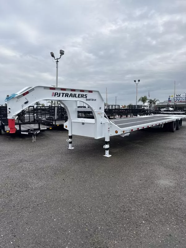 2026 PJ Trailers LD Equipment Trailer