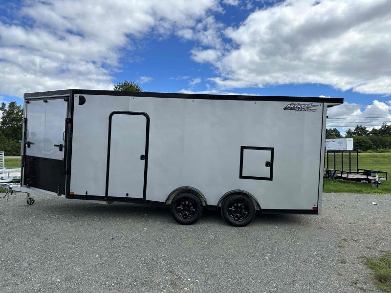 2024 Nitro XPS INLINE 7.5X22 Snowmobile Trailer Charlie & Son
