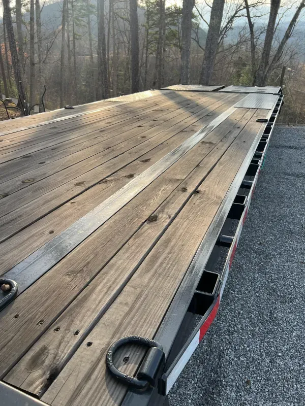 used Equipment / Flatbed Trailers Sure-Trac  for sale, in Pigeon Forge, TN Thumbnail 2