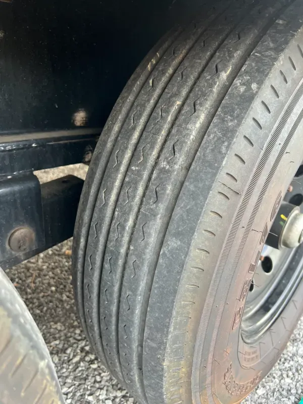 used Equipment / Flatbed Trailers Sure-Trac  for sale, in Pigeon Forge, TN Thumbnail 3