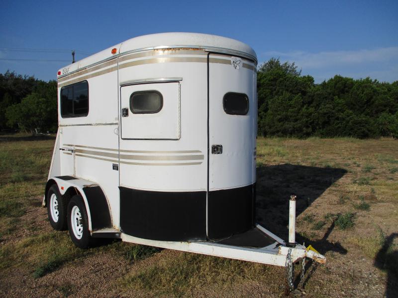 1999 Bee Trailers 2 horse Livestock Trailer 1999 Bee Trailers 2 horse Livestock Trailer