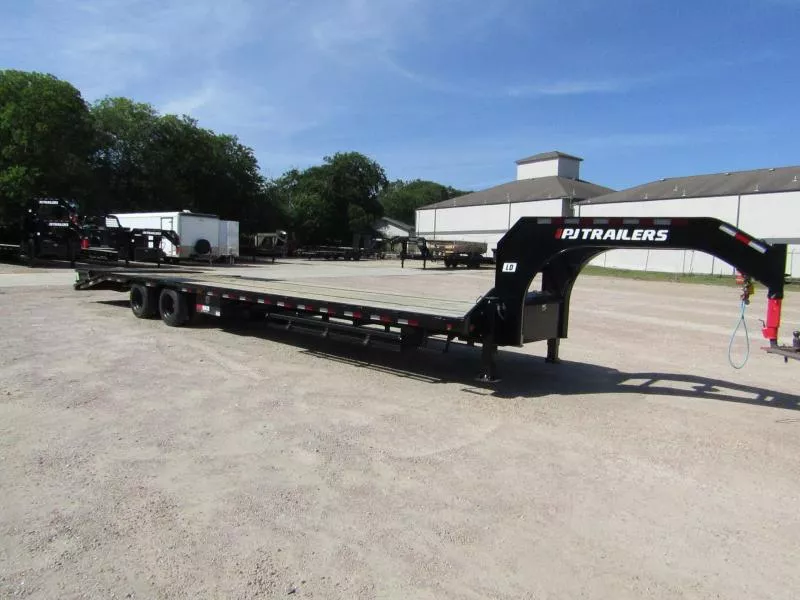 2025 PJ Trailers LD30+5 Equipment Trailer