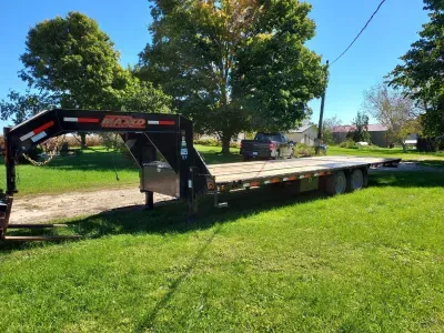 22,500 GVWR 30'x120" hydraulic dovetail